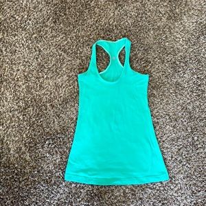 Lululemon top